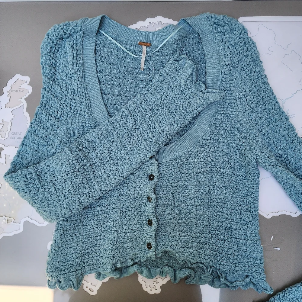Free People Light Blue Cropped Button-Down Textured Top